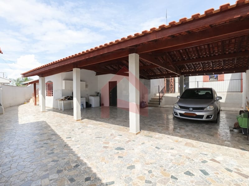 Casa com piscina à venda Parque das Nações - 3