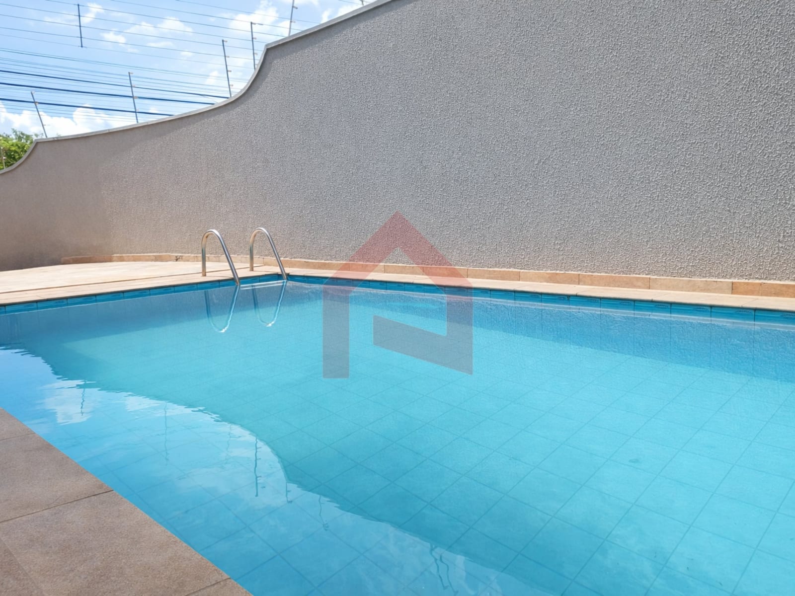 Casa com piscina à venda Parque das Nações - foto 2